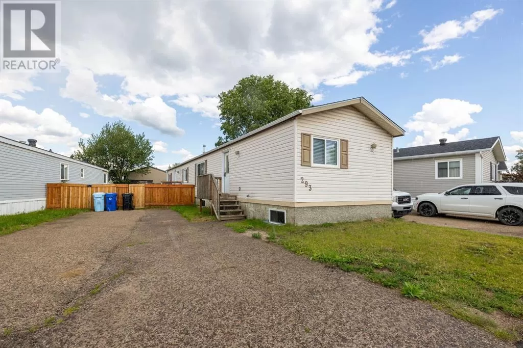 Manufactured Home for rent: 293 Grenfell Crescent, Fort McMurray, Alberta T9H 2M8