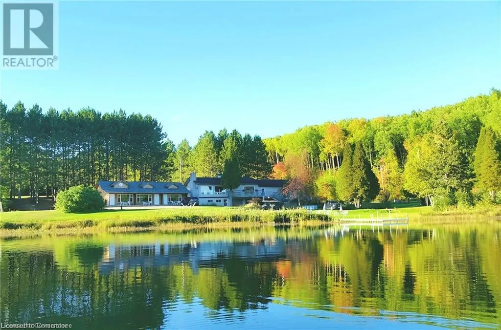 House for rent: 2937 Old Barry's Bay Road, Madawaska, Ontario K0J 1B0