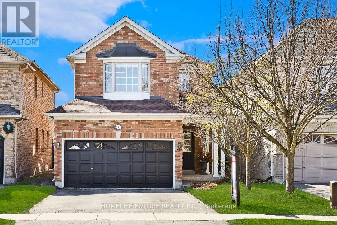 House for rent: 294 Mcbride Crescent, Newmarket, Ontario L3X 2W3