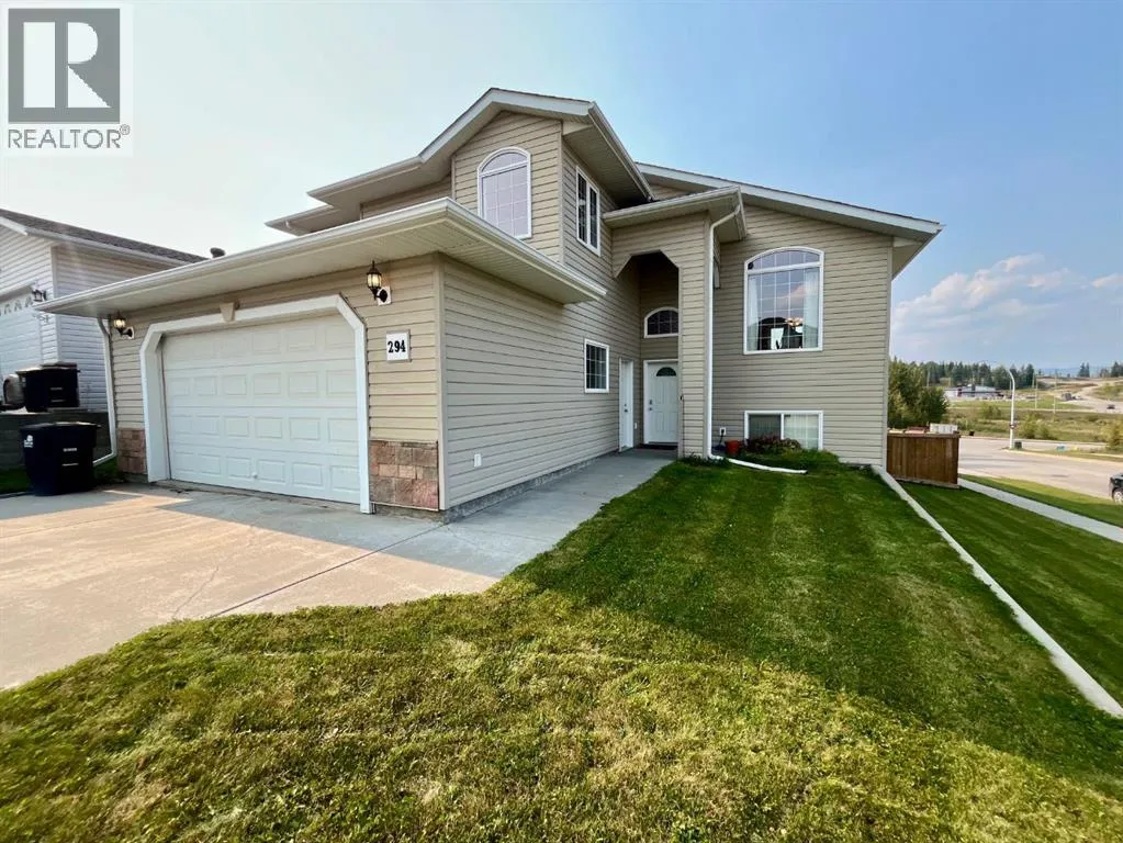 House for rent: 294 Tocher Avenue, Hinton, Alberta T7V 1L2