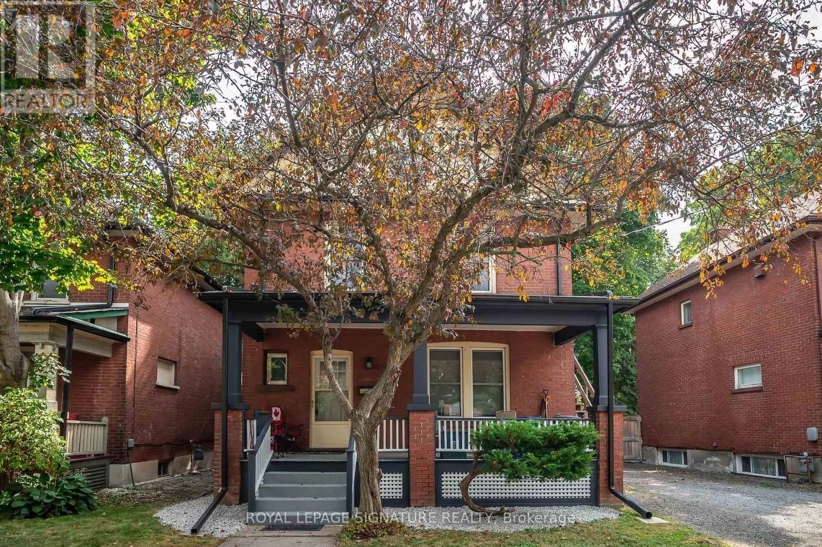 Triplex for rent: 295 Arthur Street, Oshawa, Ontario L1H 1N7