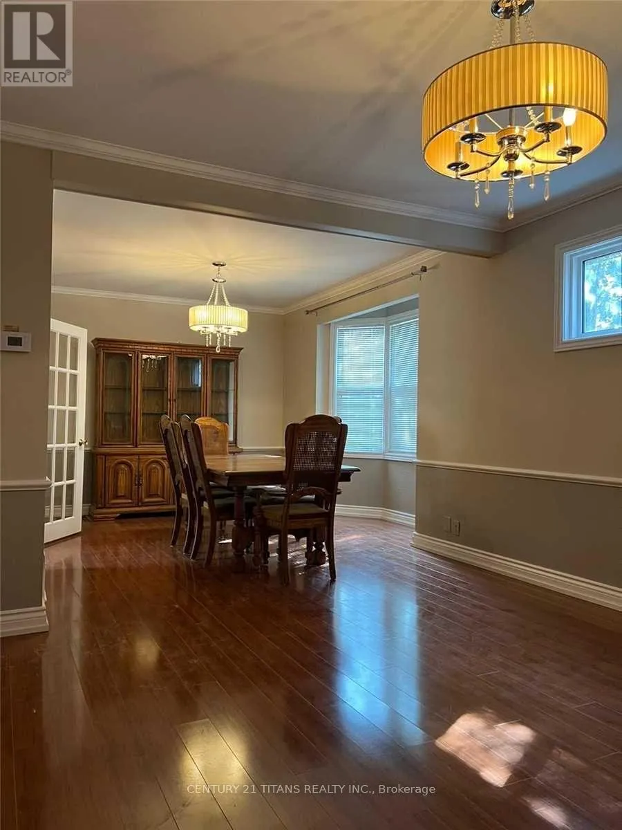 Duplex for rent: 295 Ritson Road S, Oshawa, Ontario L1H 2N5