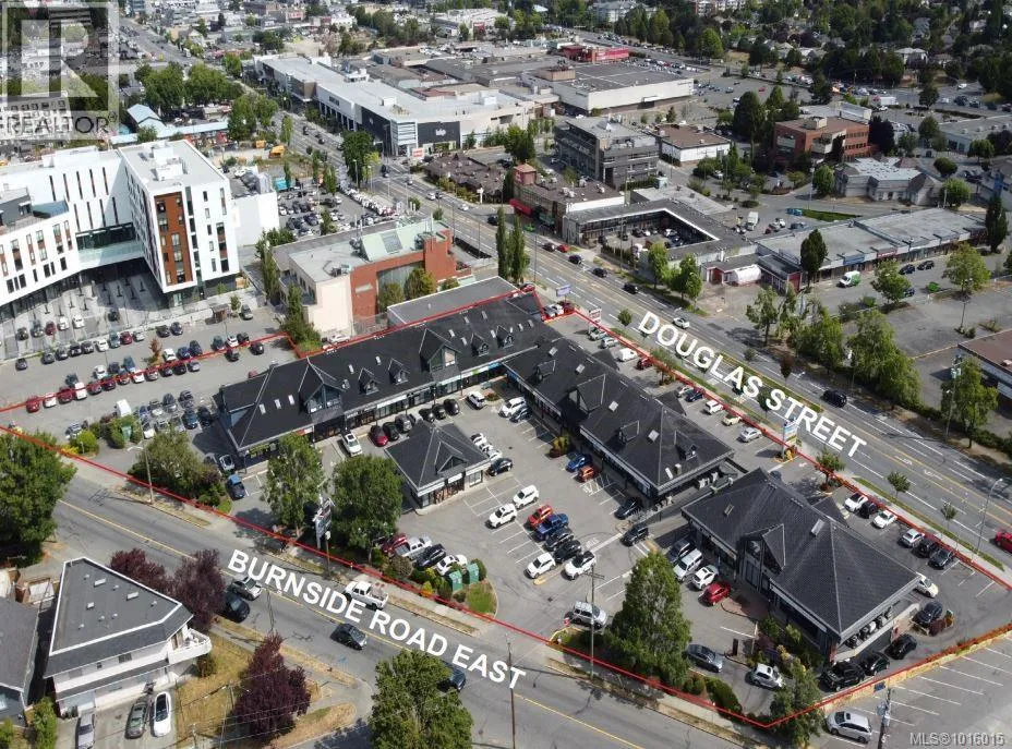 Retail for rent: 2950 Douglas St, Victoria, British Columbia V8T 4N4