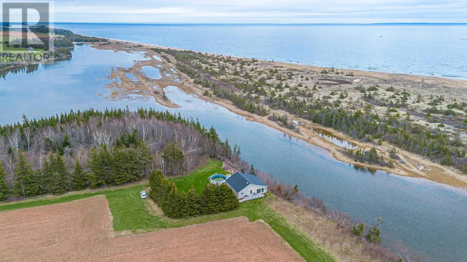 Recreational for rent: 2958 East Point, Kingsboro, Prince Edward Island C0A 2B0
