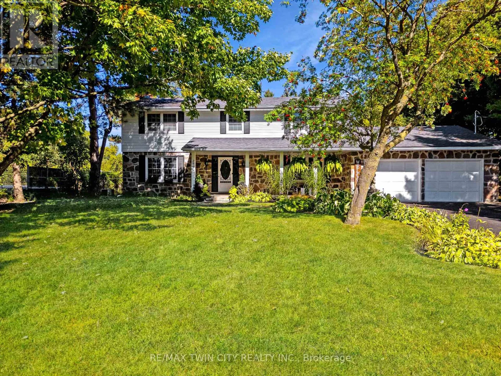 House for rent: 296 Edgehill Drive, Kitchener, Ontario N2P 2C9