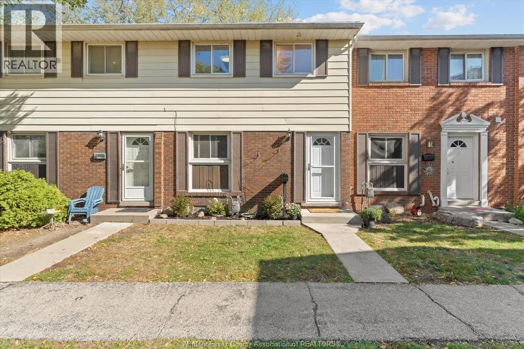 Row / Townhouse for rent: 2960 Meadowbrook Lane Unit# 2, Windsor, Ontario N8T 3C8