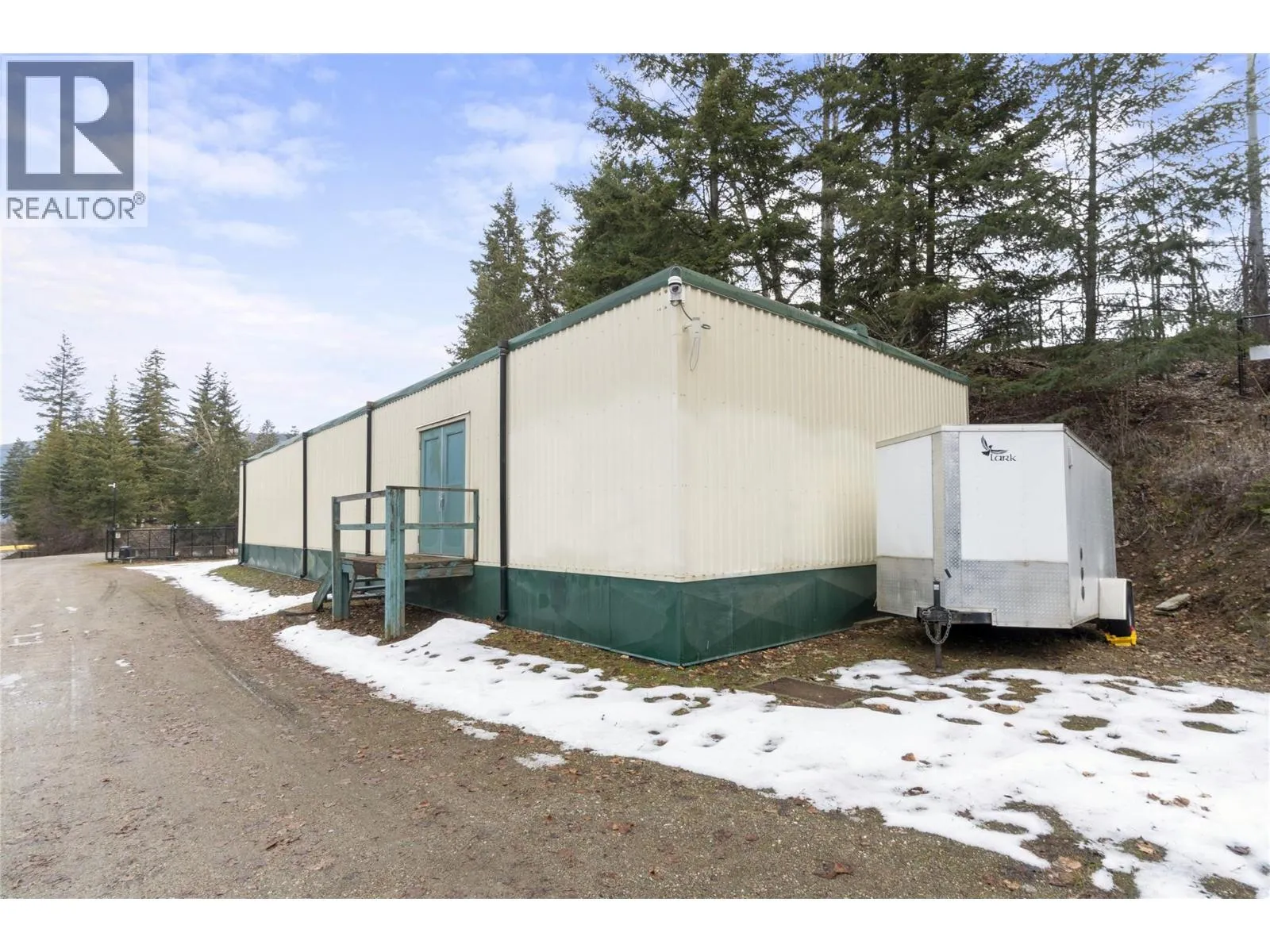 Offices for rent: 2960 Okanagan Avenue Se Unit# 160, Salmon Arm, British Columbia V1E 1E6