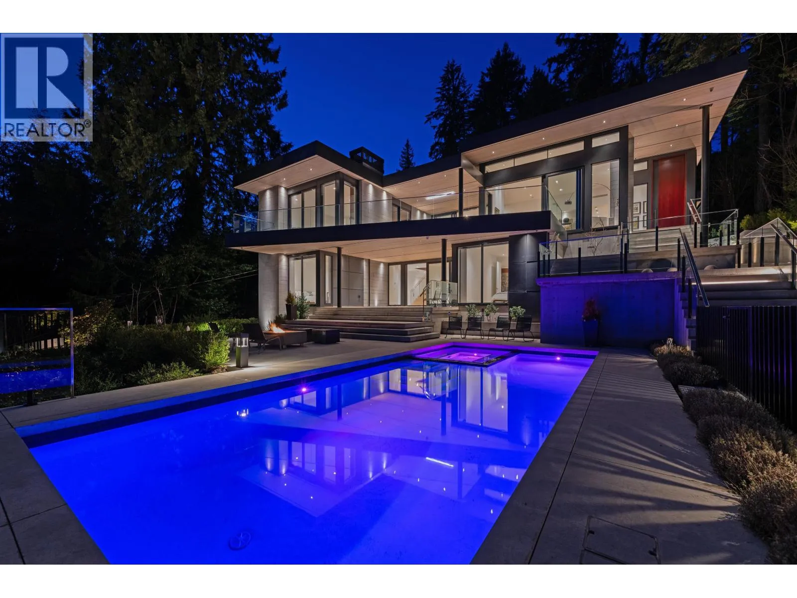 House for rent: 2965 Altamont Crescent, West Vancouver, British Columbia V7V 3C2