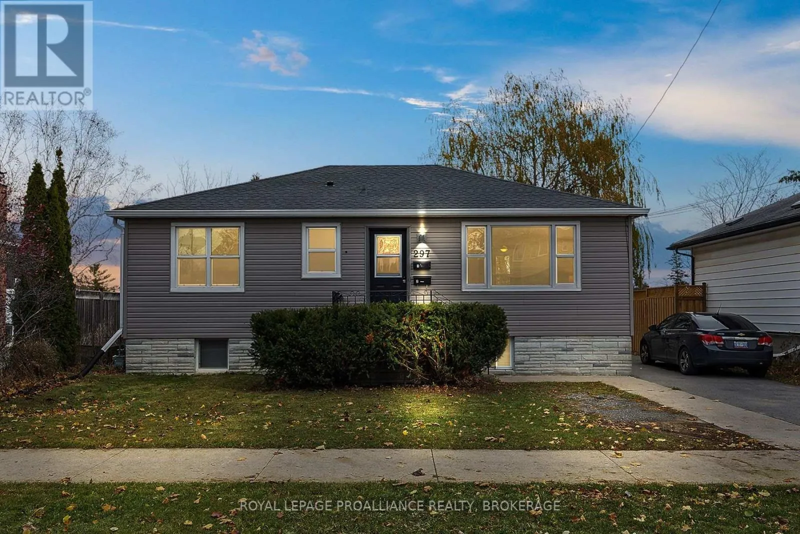 House for rent: 297 Kingscourt Avenue, Kingston, Ontario K7K 4R2