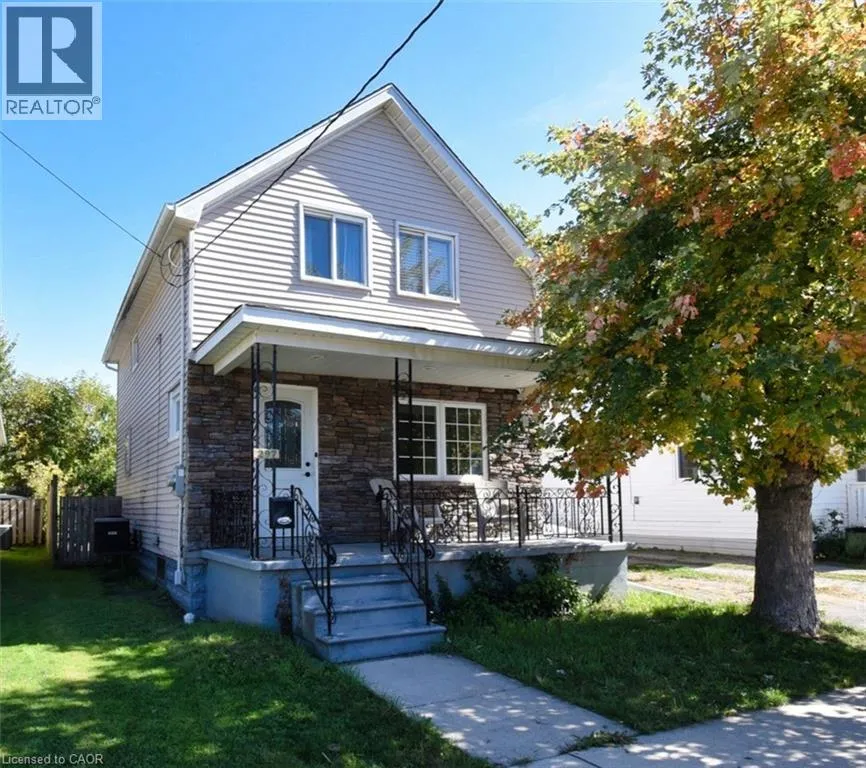 House for rent: 297 Wright Street, Welland, Ontario L3B 2K4