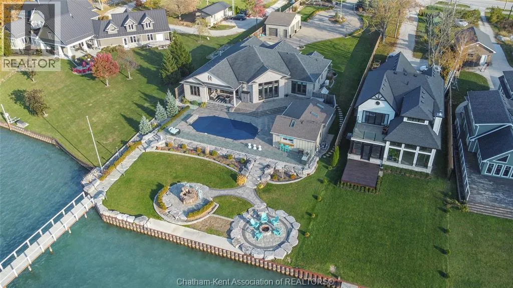 House for rent: 2973 St Clair Parkway, Sombra, Ontario N0P 2H0