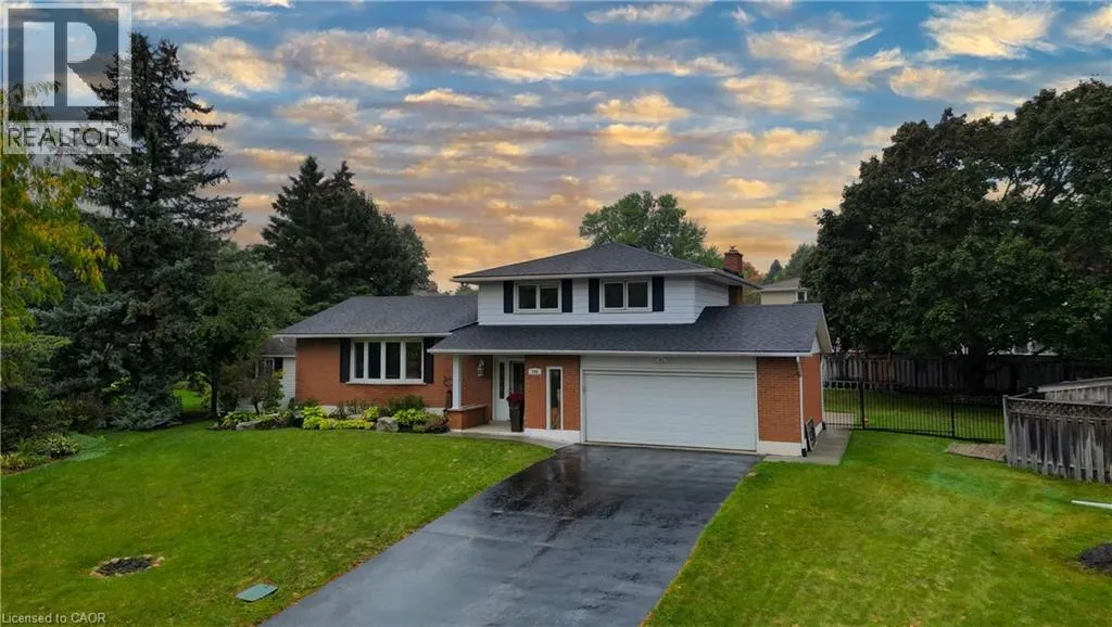 House for rent: 298 Creighton Court, Waterloo, Ontario N2K 1W6