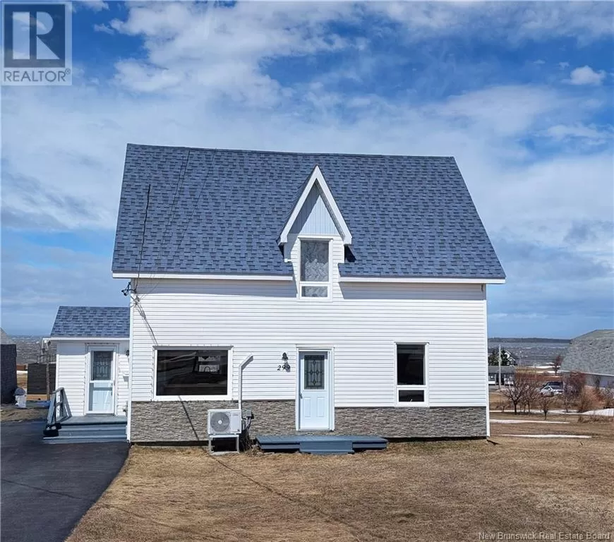 House for rent: 299 Bd St Pierre E Boulevard, Caraquet, New Brunswick E1W 1B5