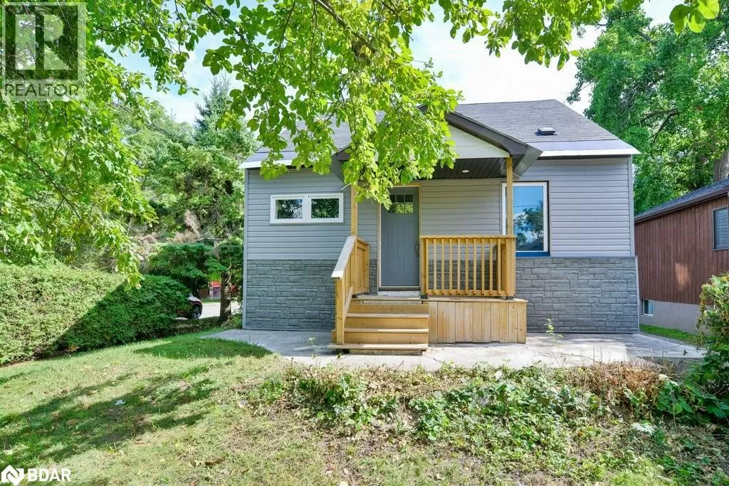 House for rent: 299 Mary Street, Orillia, Ontario L3V 3E9