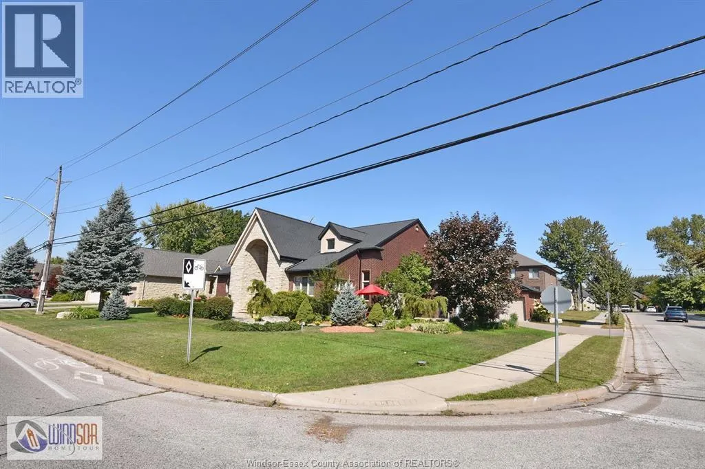 House for rent: 2990 Normandy Street, LaSalle, Ontario N9H 2P2