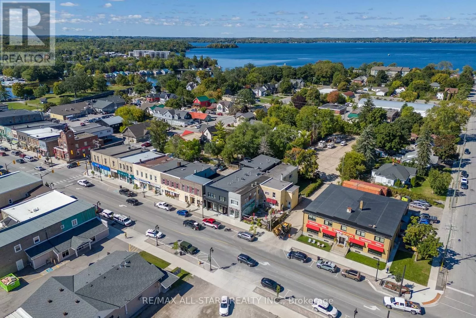 Other for rent: 2a - 61 Colborne Street, Kawartha Lakes, Ontario K0M 1N0