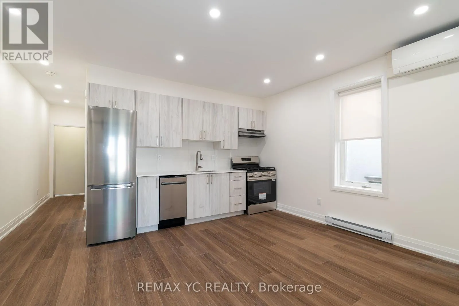 Other for rent: 2n - 673 Danforth Avenue, Toronto, Ontario M4J 1L2