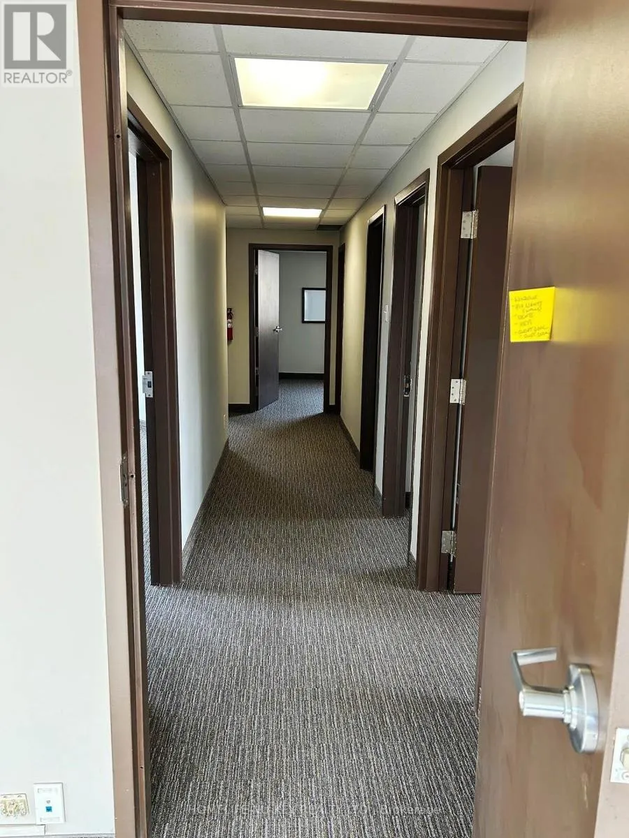 Offices for rent: 2nd Fl - 109 Bayfield Street, Barrie, Ontario L4M 3A9