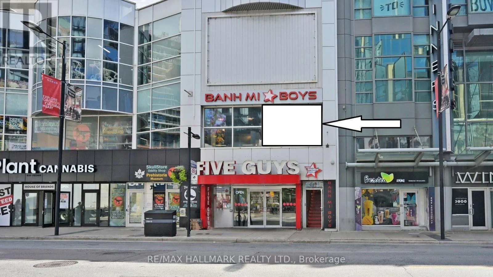 2nd Fl - 329 Yonge Street, Toronto, Ontario M5B 1R7
