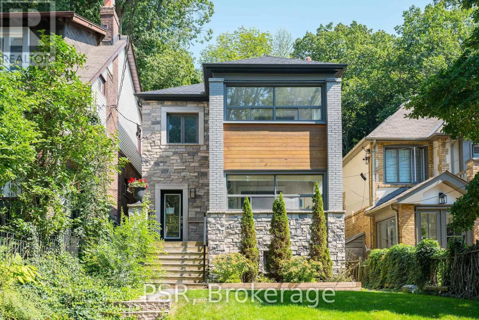 House for rent: 2nd Floor - 109 Neville Park Boulevard, Toronto, Ontario M4E 3P7