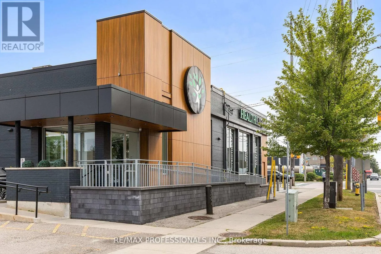 Offices for rent: 2nd Floor - 430 Browns Line, Toronto, Ontario M8W 3T9