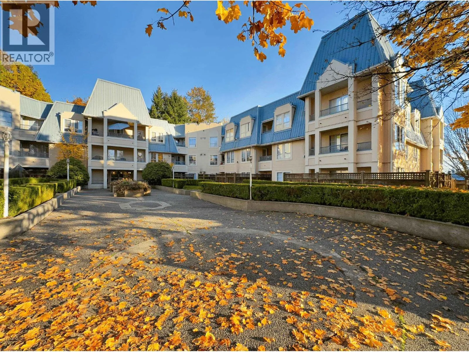 Apartment for rent: 2xx 295 Schoolhouse Street, Coquitlam, British Columbia V3K 6X5