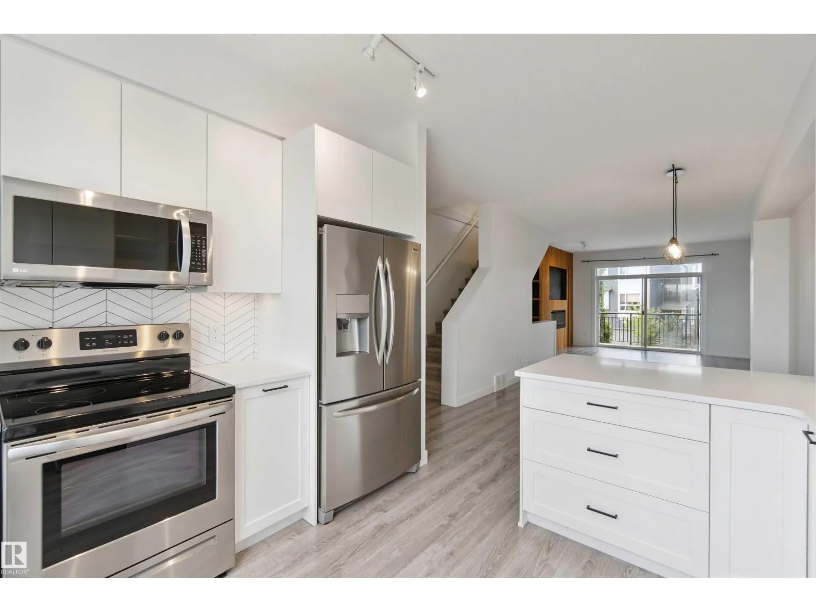 Row / Townhouse for rent: #3 100 Jensen Lakes Bv, St. Albert, Alberta T8N 7T9