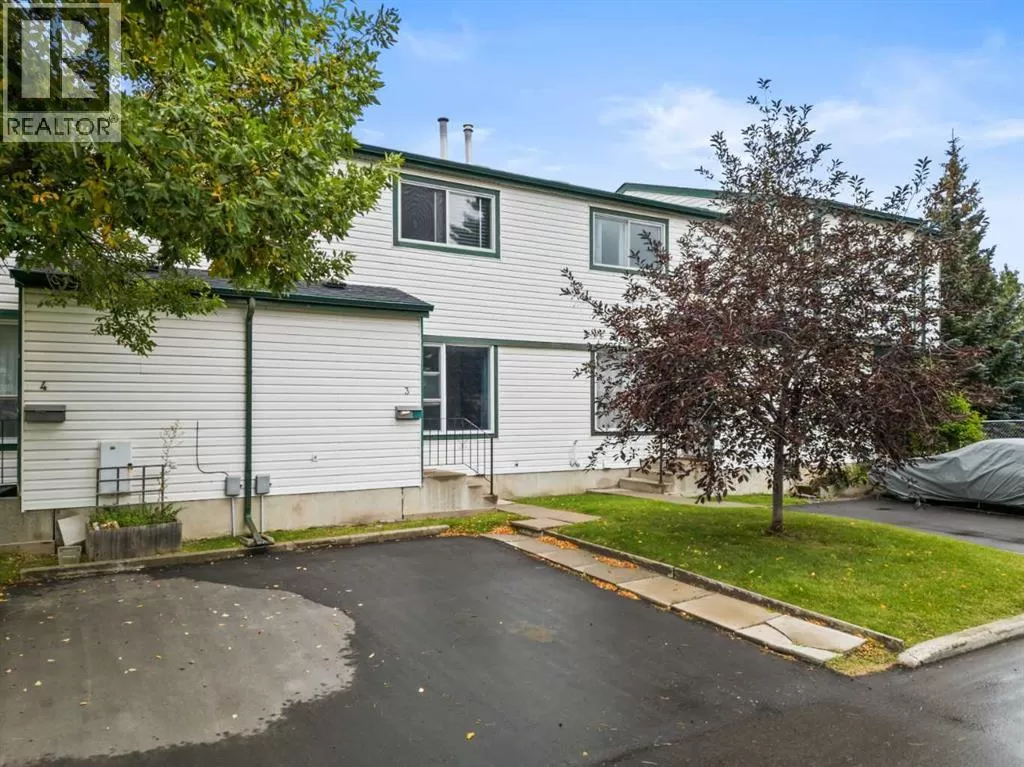 Row / Townhouse for rent: 3, 100 Pennsylvania Road Se, Calgary, Alberta T2A 4Y8