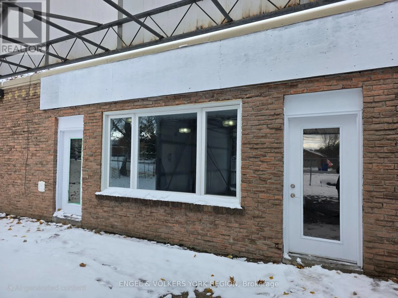 Multi-Tenant Industrial for rent: 3 - 1344 Wellington Street W, King, Ontario L7B 1K5