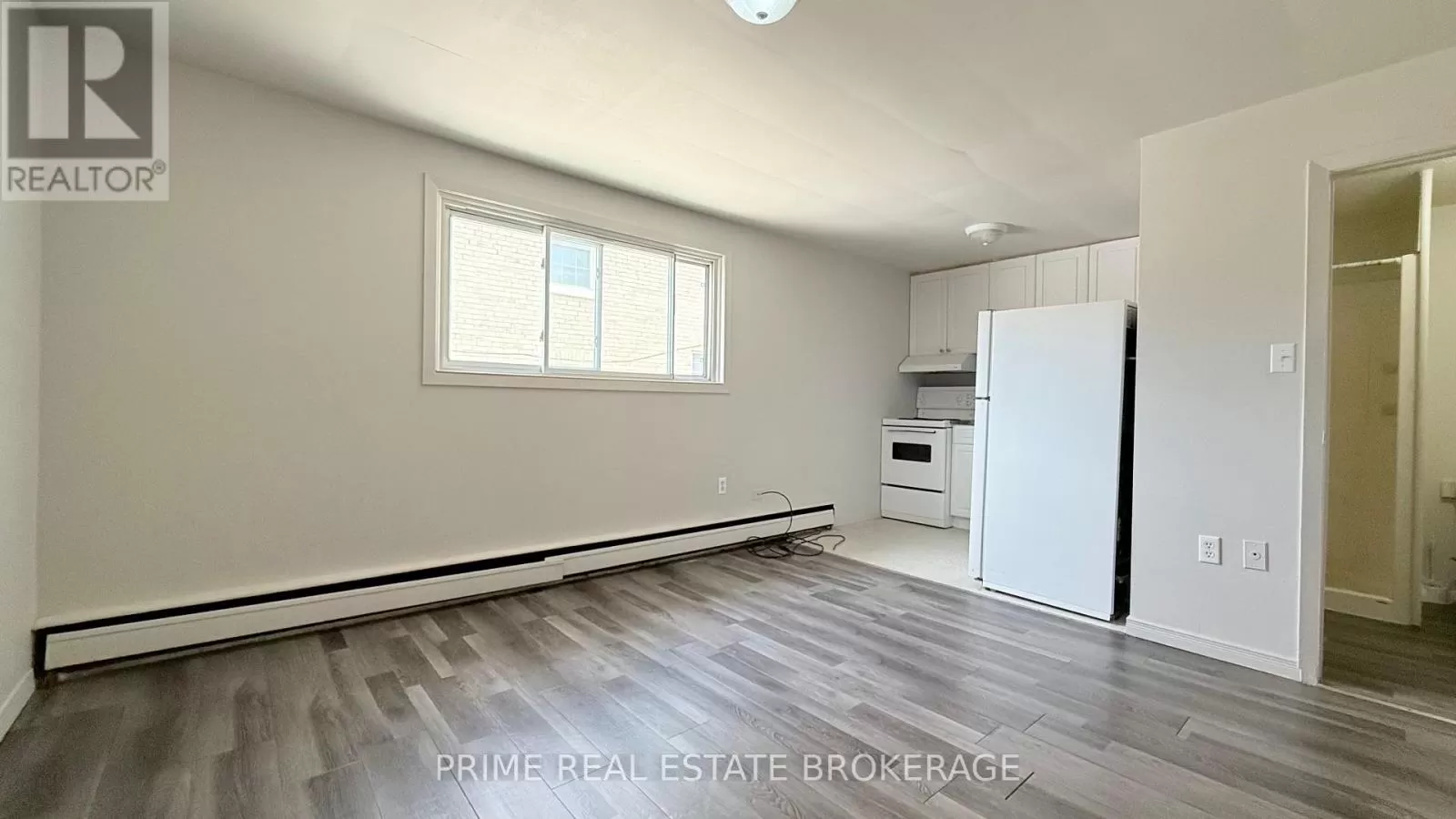 Other for rent: 3 - 146 Wellington Street, London East, Ontario N6B 2K8