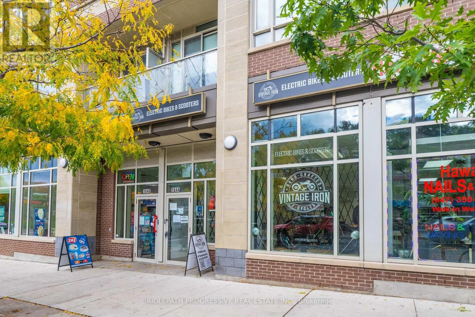 Retail for rent: 3 - 1644 Bloor Street W, Toronto, Ontario M6P 1A7