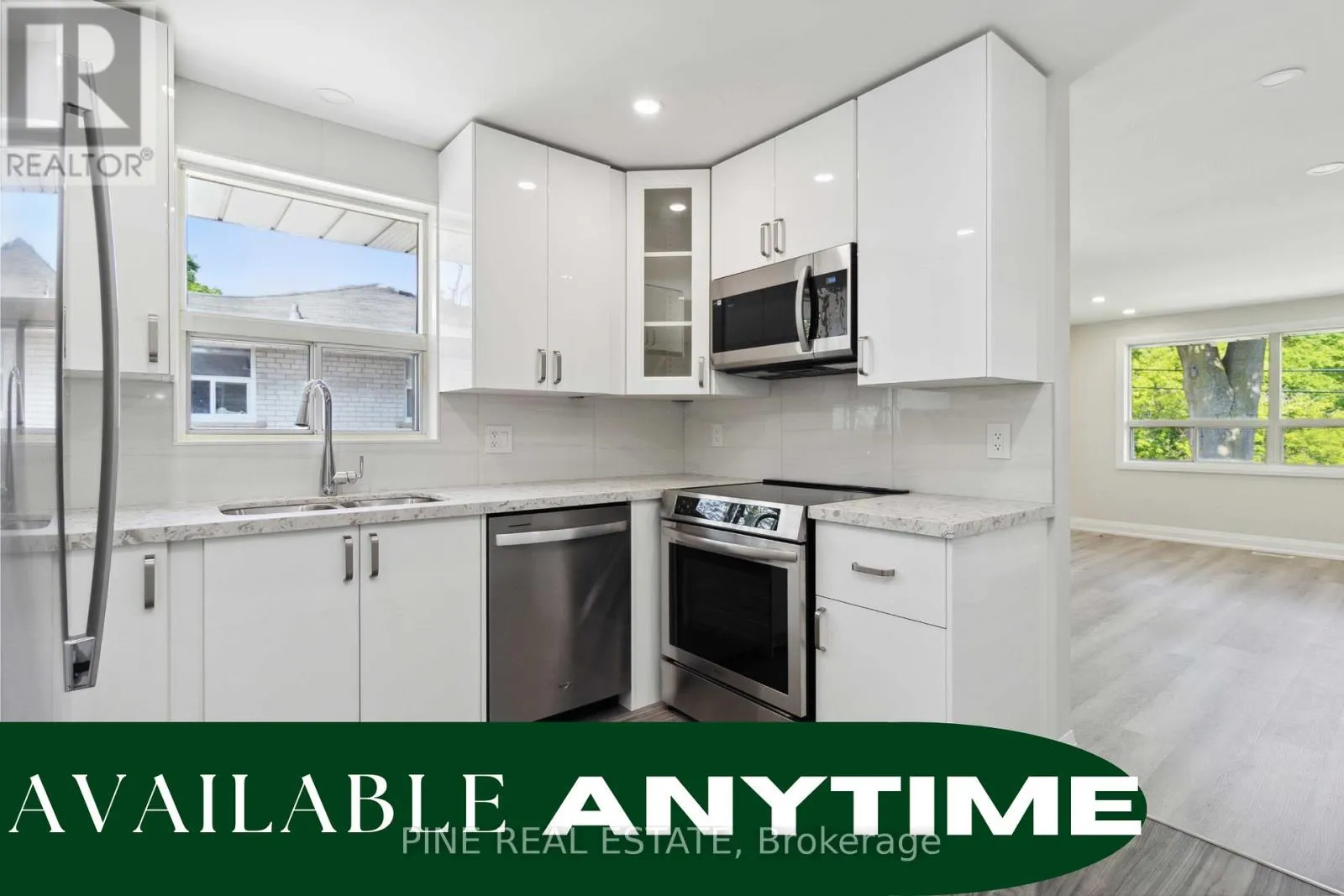 Triplex for rent: 3 - 19 Queen Street W, Mississauga, Ontario L5H 1L5