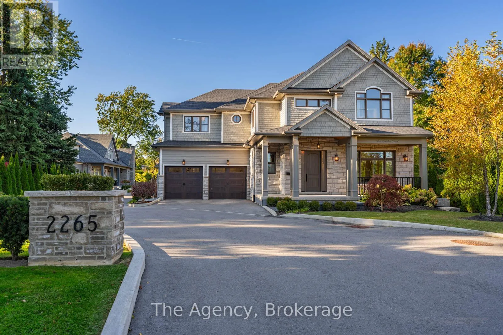 House for rent: 3 - 2265 Lakeshore Road, Burlington, Ontario L7R 1B1