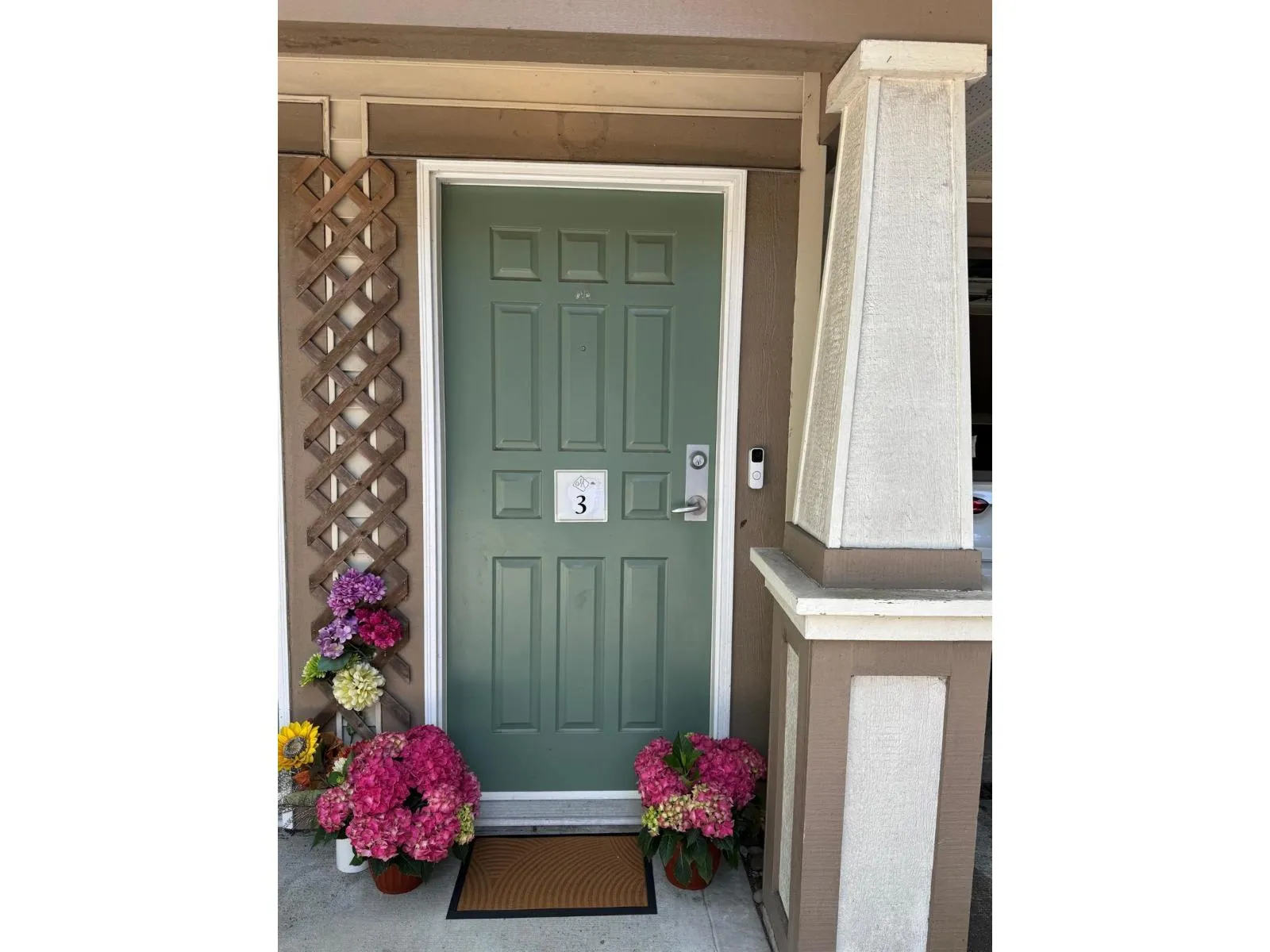 Row / Townhouse for rent: 3 2678 King George Boulevard, Surrey, British Columbia V4P 1H6