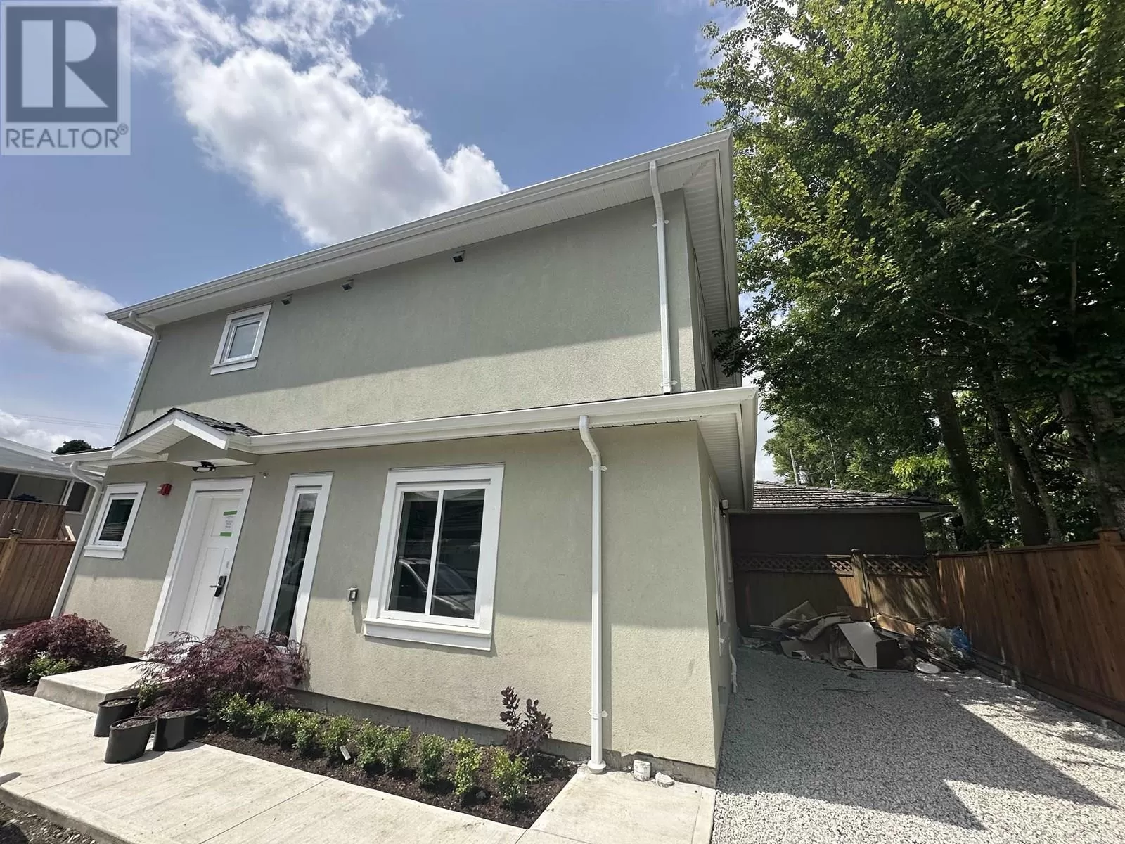 House for rent: 3 2775 Euclid Avenue, Vancouver, British Columbia V5R 5R8