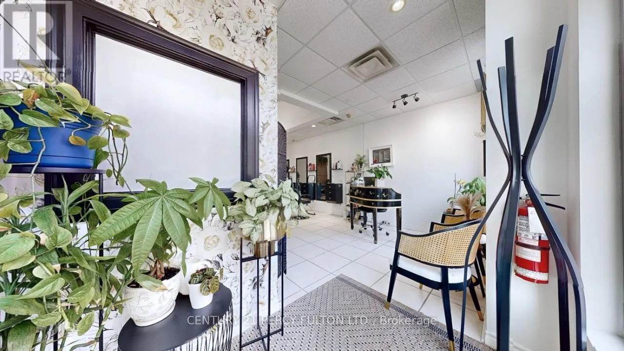 3 - 3100 Brock Street N, Whitby, Ontario L1R 3J7