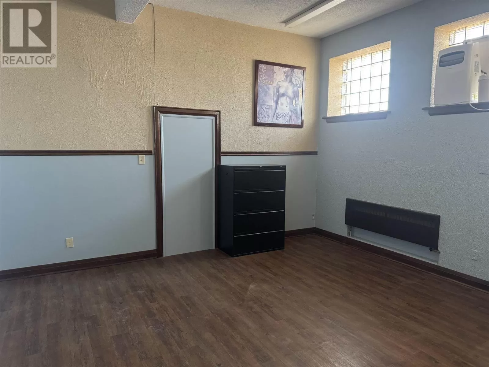 3 317 Victoria Ave, Thunder Bay, Ontario P7C 1A4