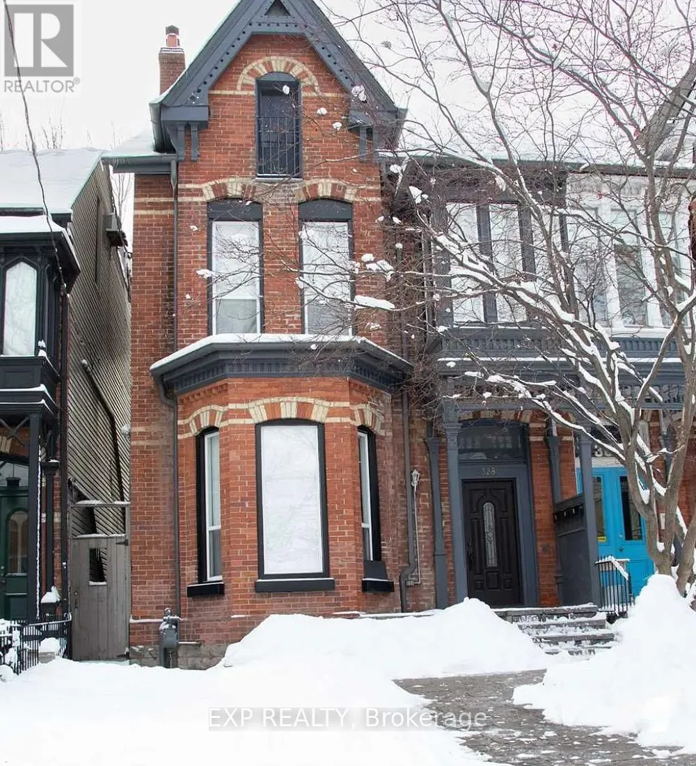 Triplex for rent: #3 - 328 Berkeley Street, Toronto, Ontario M5A 2X5