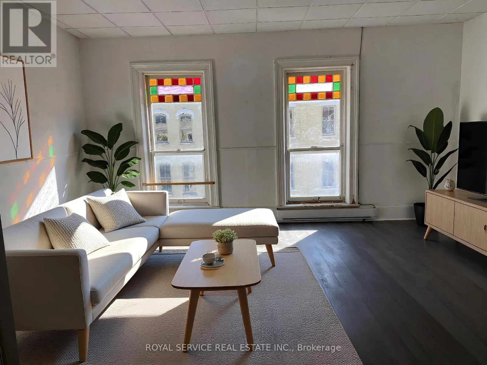 Triplex for rent: 3 - 36 King Street, Cobourg, Ontario K9A 2L9