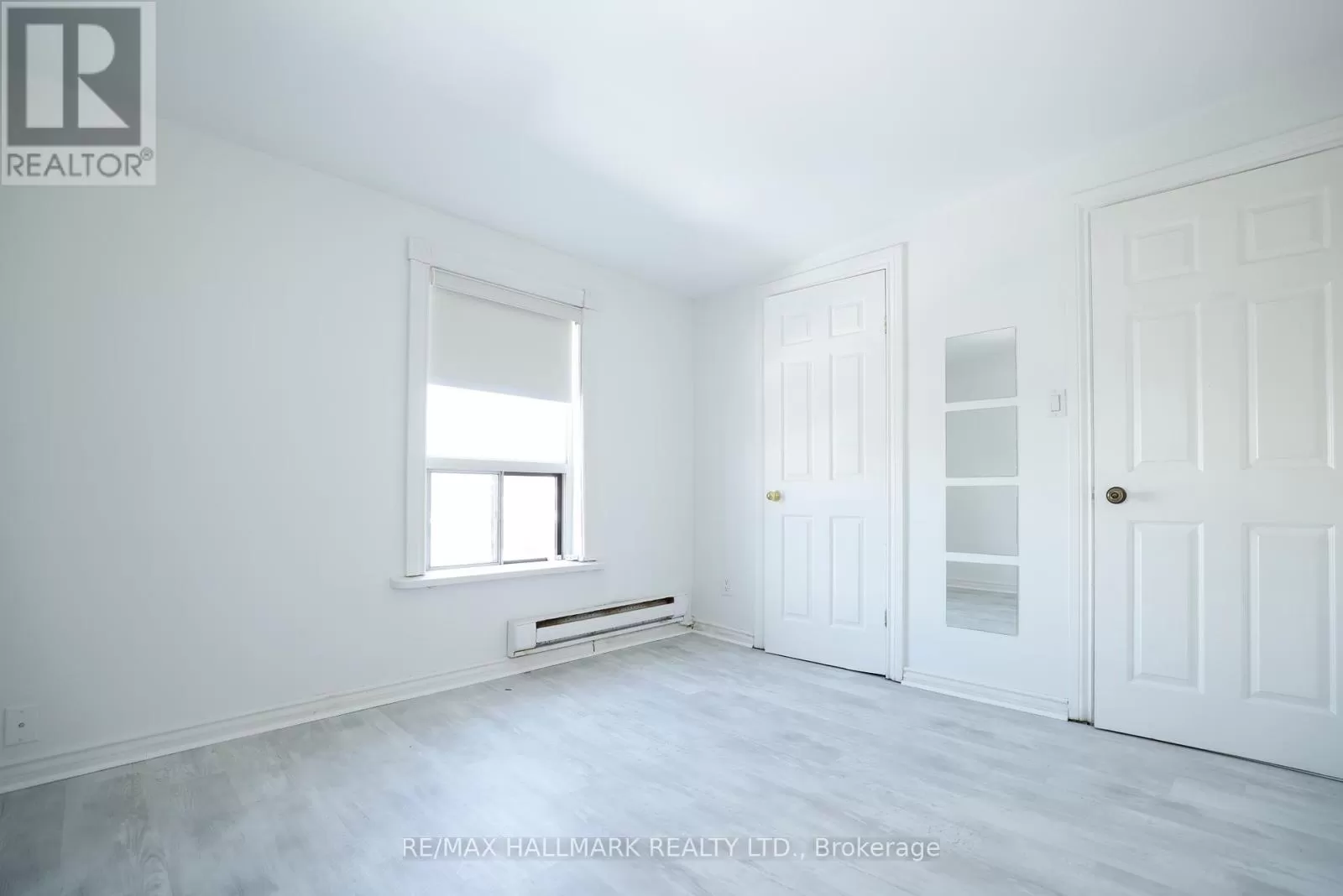 Other for rent: 3 - 37 Holland Street W, Bradford West Gwillimbury, Ontario L3Z 2B9