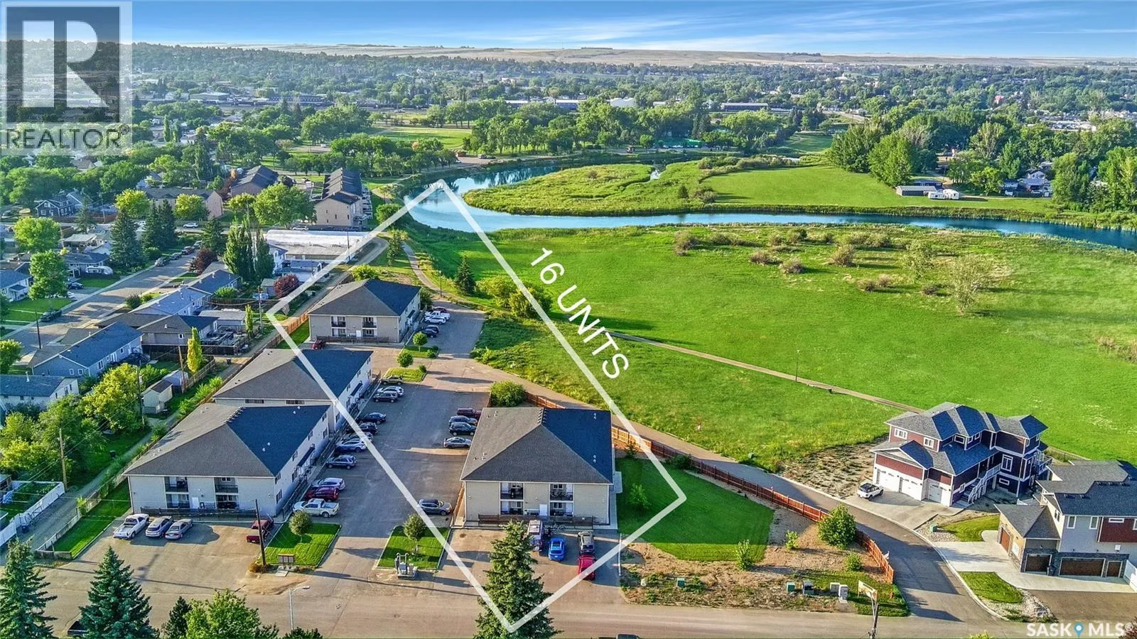 Multi-Family for rent: 3 & 4 825 Gladstone Street E, Swift Current, Saskatchewan S9H 5P1