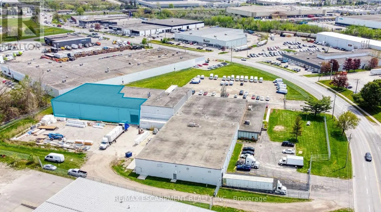 Multi-Tenant Industrial for rent: 3 - 47 Morton Avenue E, Brantford, Ontario N3R 7J5