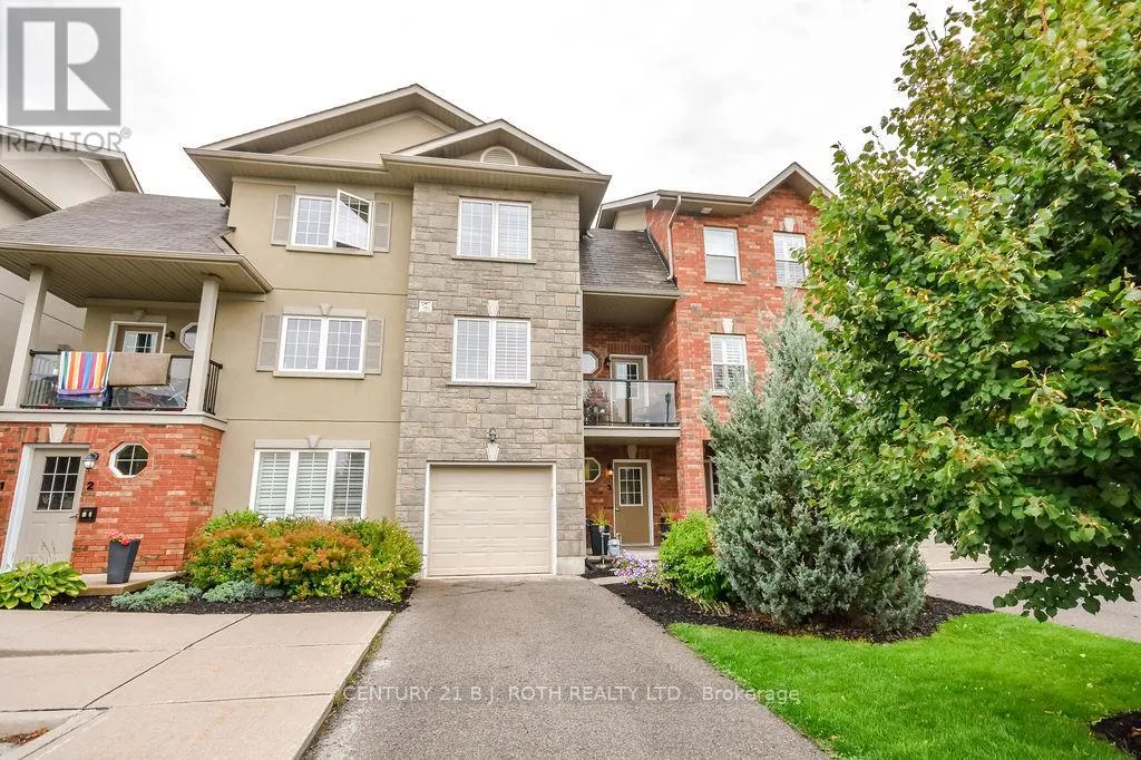 Row / Townhouse for rent: 3 - 49 Ferndale Drive S, Barrie, Ontario L4N 5W9