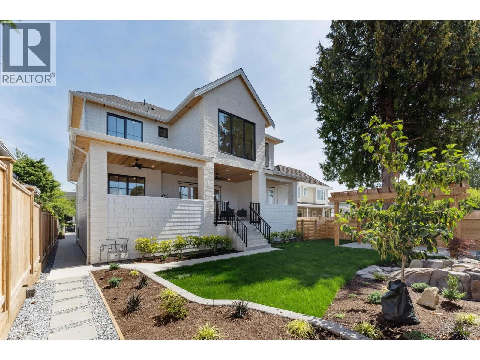 Duplex for rent: 3 6649 Heather Street, Vancouver, British Columbia V6P 3P3