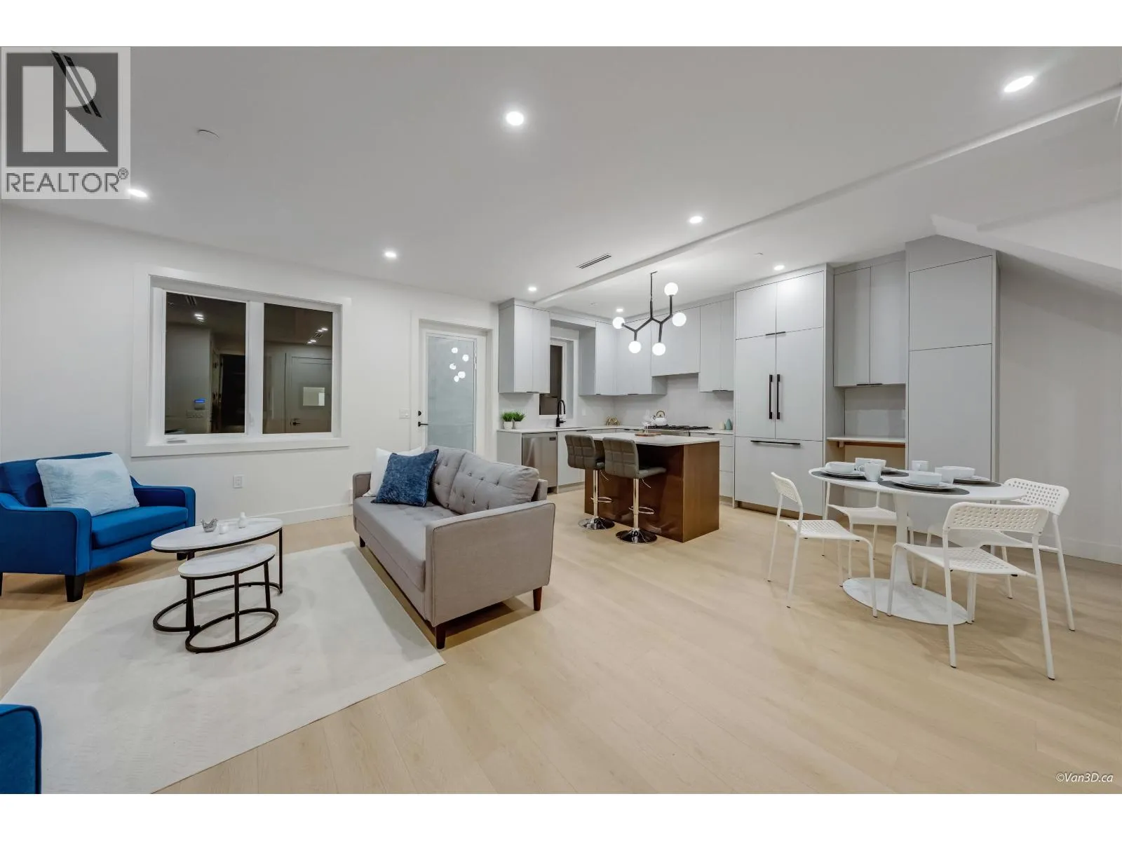 Row / Townhouse for rent: 3 6730 Heather Street, Vancouver, British Columbia V6P 3P4