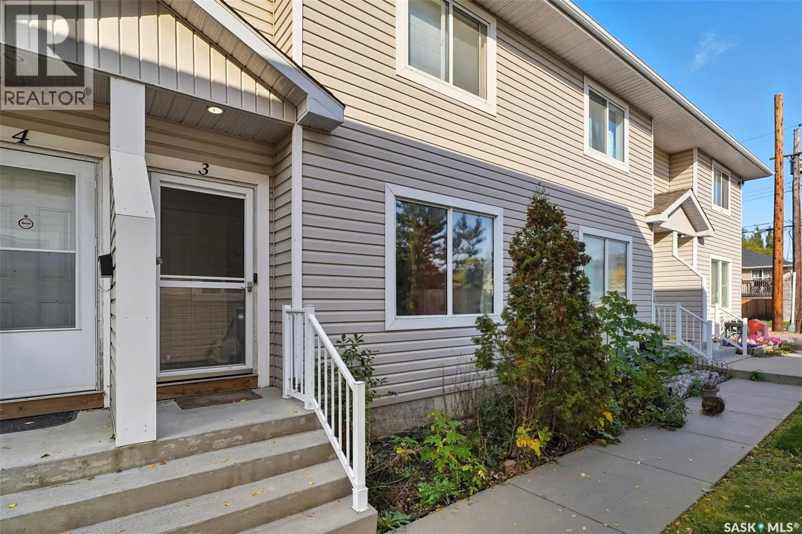 Row / Townhouse for rent: 3 802 K Avenue N, Saskatoon, Saskatchewan S7L 2N1