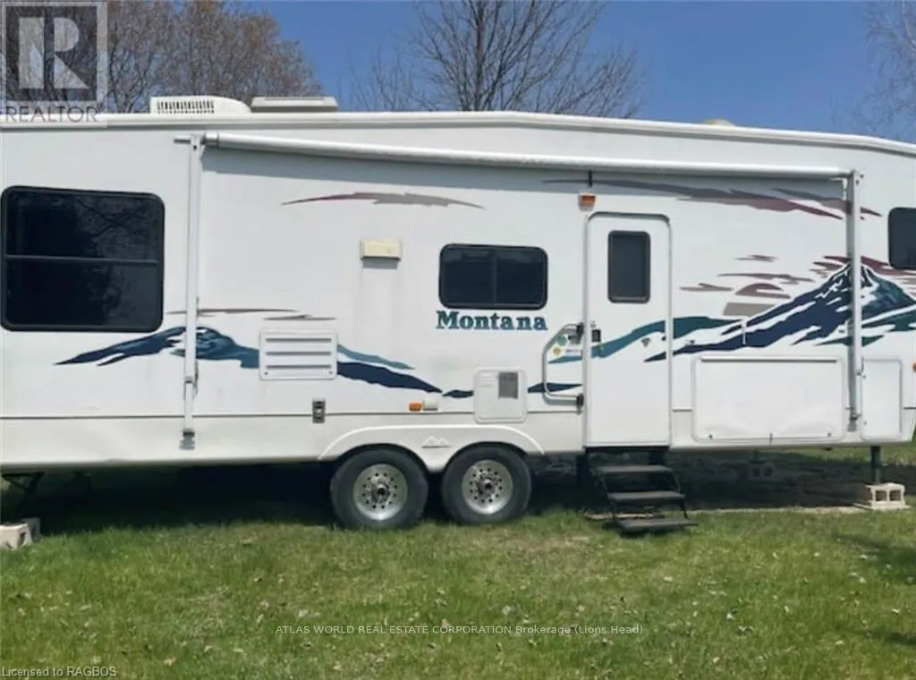 Mobile Home for rent: 3 - 9 Tamarac Road, Northern Bruce Peninsula, Ontario N0H 2R0