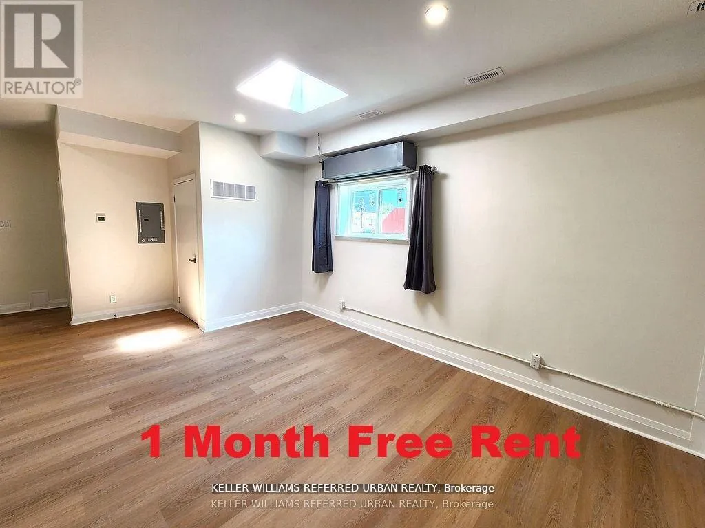 Other for rent: 3 - 998 Bloor Street W, Toronto, Ontario M6H 1L8