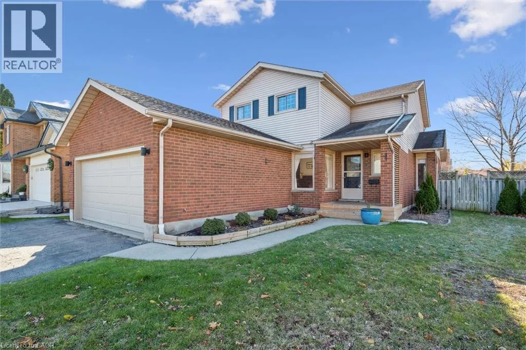 House for rent: 3 Alona Avenue, Cambridge, Ontario N3C 3Y5