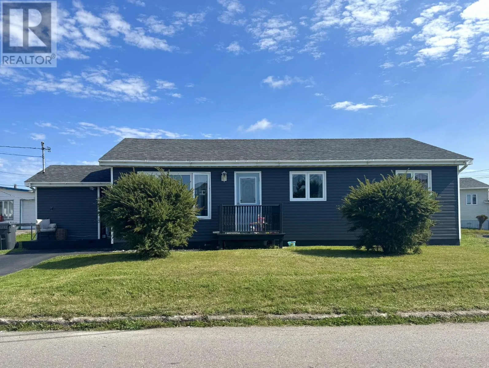 House for rent: 3 Brunette Avenue, Fortune, Newfoundland & Labrador A0E 1P0